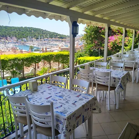 يالسين فندق Çeşme