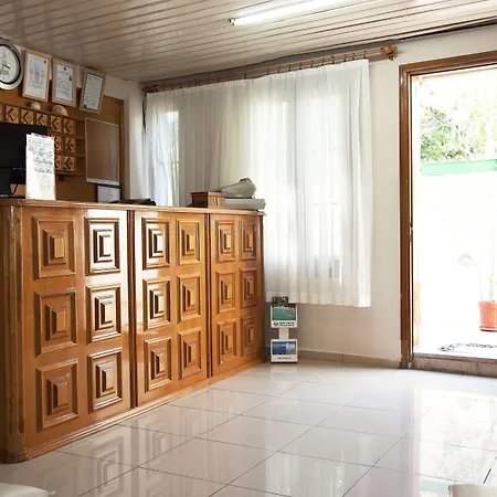 يالسين فندق Çeşme