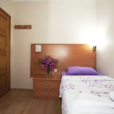 يالسين فندق Çeşme