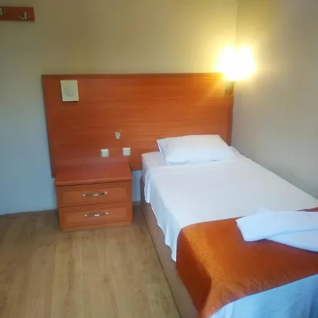 Yalcin Hotel Çeşme