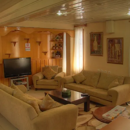 Yalcin Hotel Çeşme